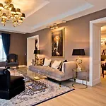 Schloss Fall, 5*