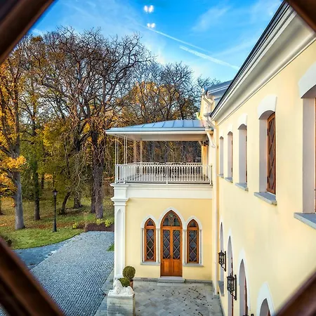 Schloss Fall, ホテル