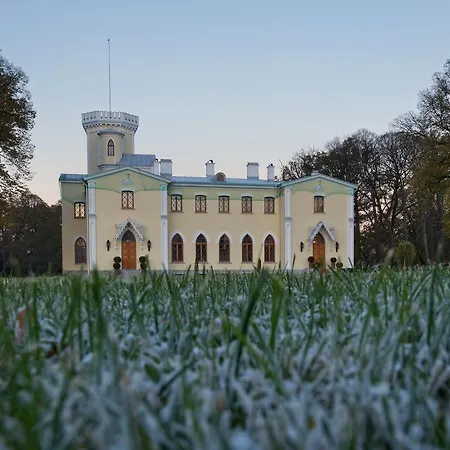 Schloss Fall, 5*