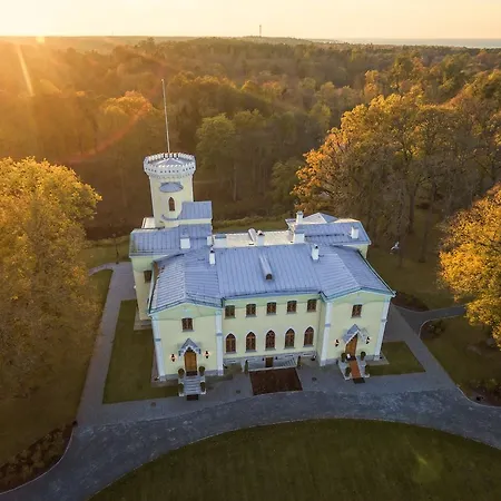 Schloss Fall, 5*
