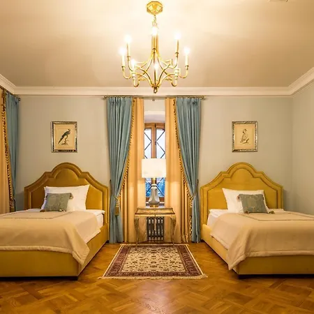 Schloss Fall, Otel