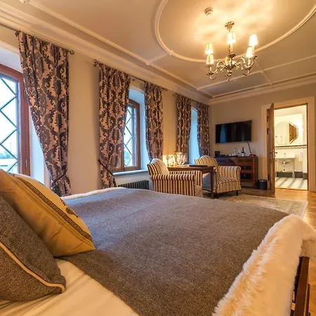 Schloss Fall, 5*