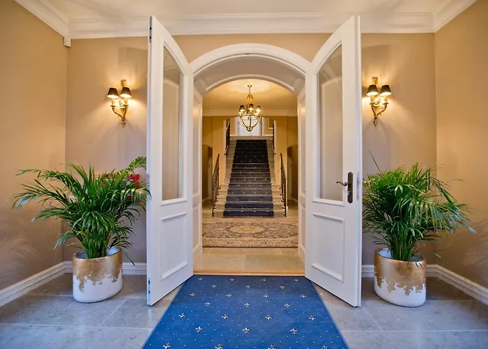 فندق Schloss Fall,