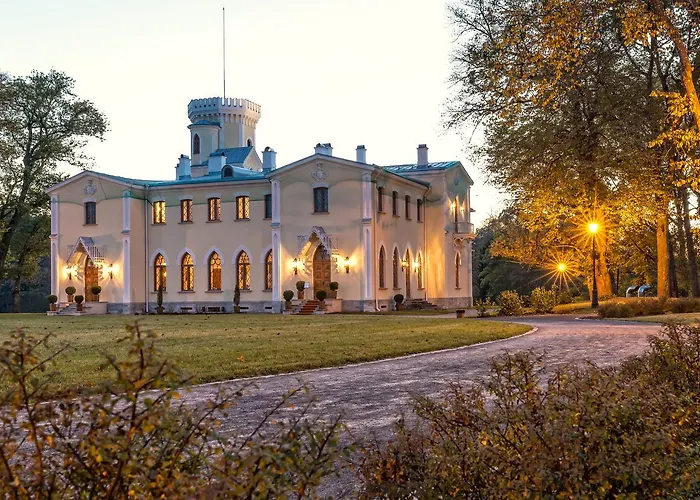 Schloss Fall, فندق